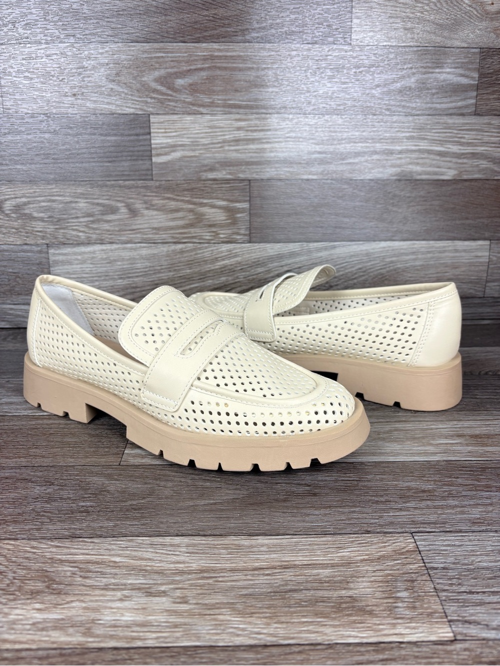 Dolce Vita Ersula Loafer in Ivory Ecru Perforated Breathable Casual Career Sz 10